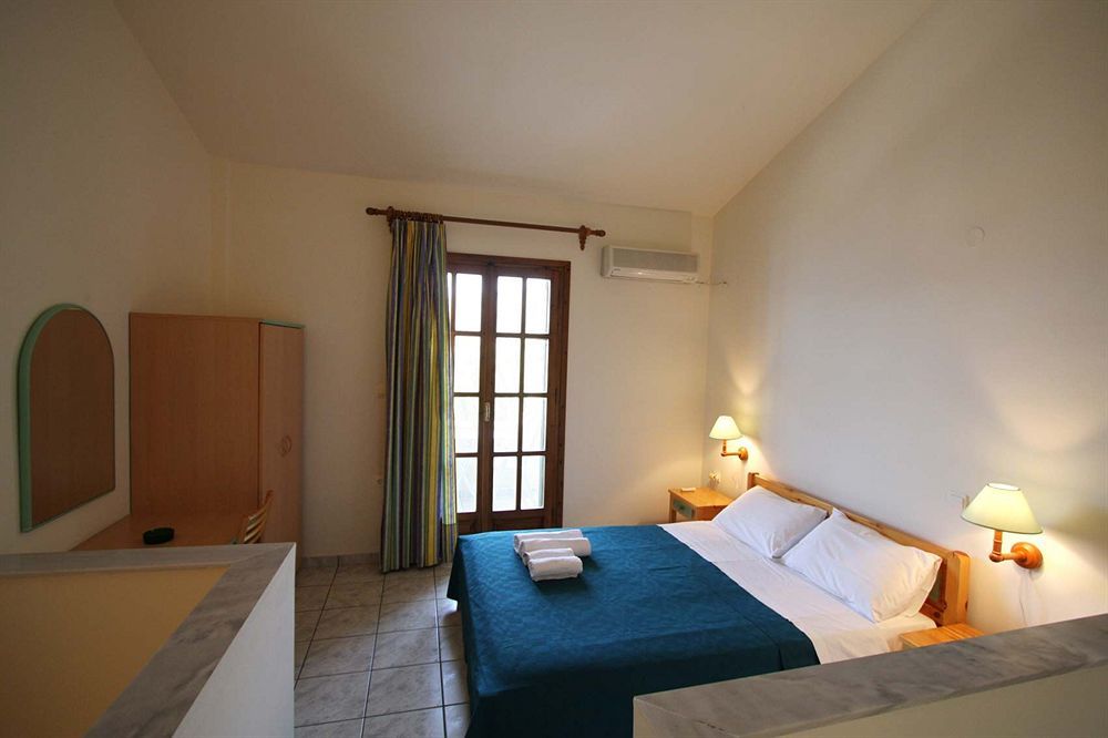 Lakonia Bay Apartments Archangelos  Buitenkant foto